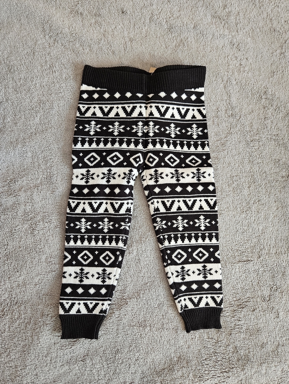Crazy 8 Black and White Fair Isle Knit Leggings